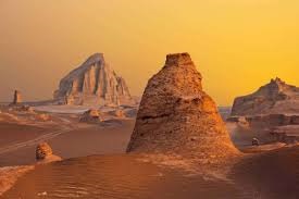 کلوت های بیابان لوت